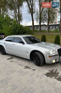 Седан Chrysler 300C 2006 в 
