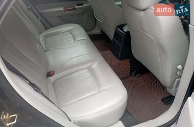 Седан Chrysler 300C 2006 в 
