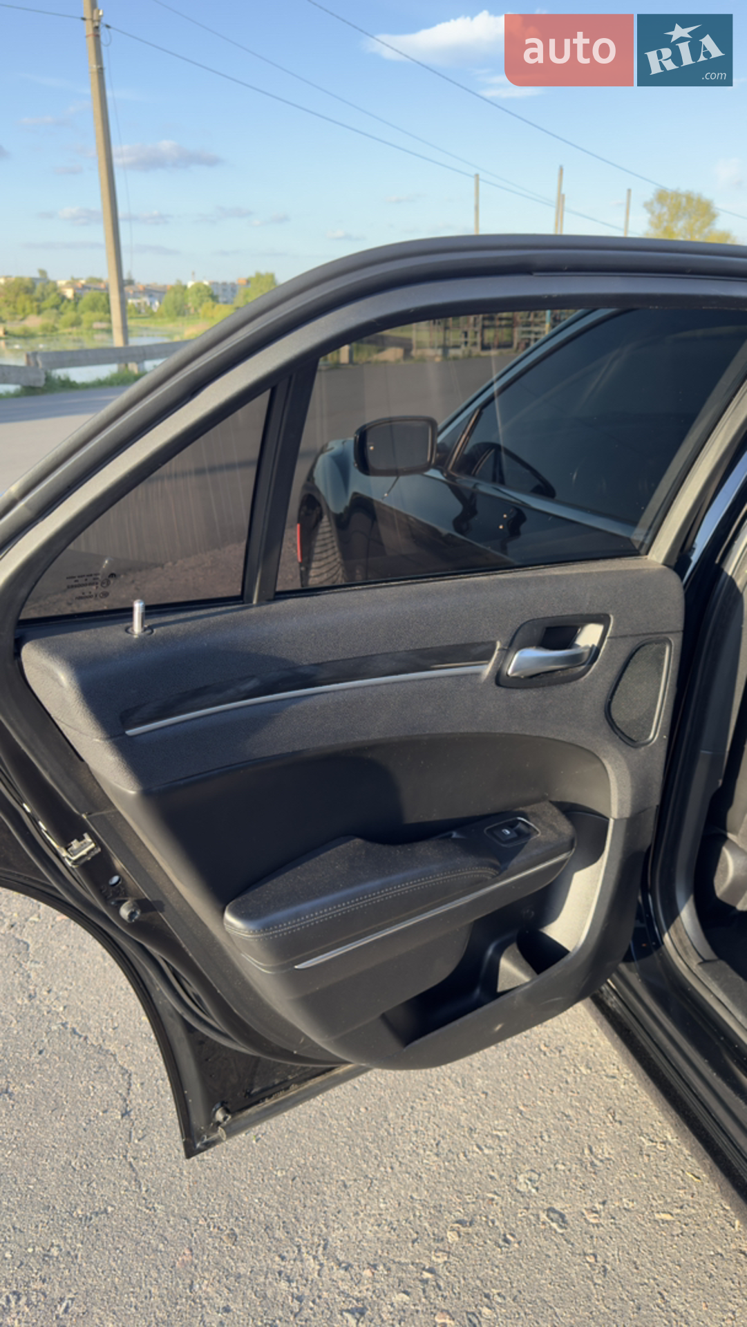 2016 Chrysler 300C - мініатюра 15