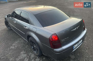 Седан Chrysler 300C 2006 в 