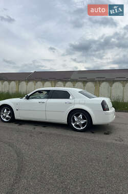 Седан Chrysler 300C 2004 в 