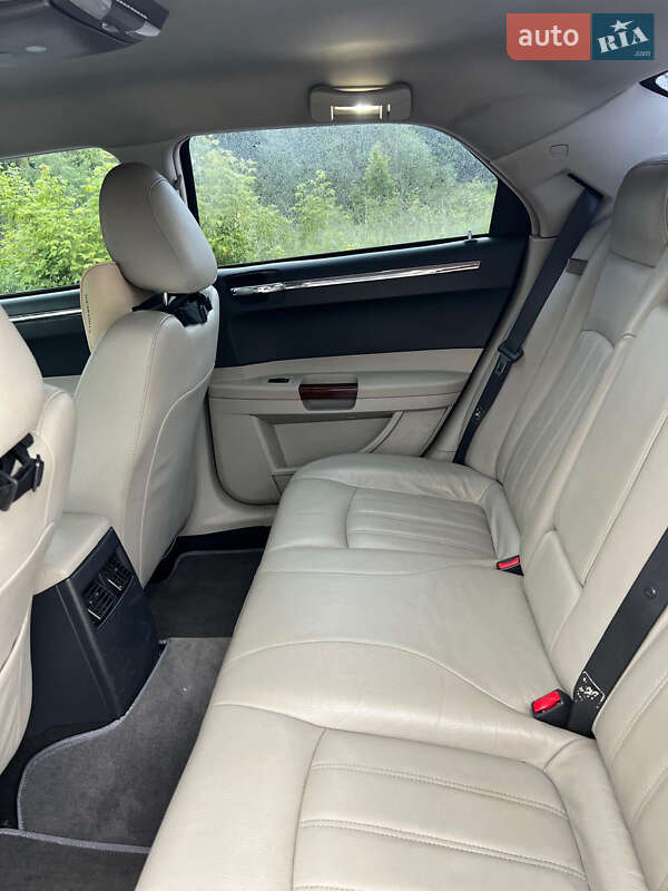 Седан Chrysler 300C 2006 в Одессе фото 14 Седан Chrysler 300C 2006 в Одессе