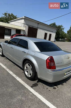 Седан Chrysler 300C 2007 в 