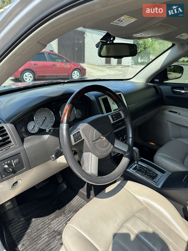 Седан Chrysler 300C 2007 в Светловодске фото 7 Седан Chrysler 300C 2007 в Светловодске