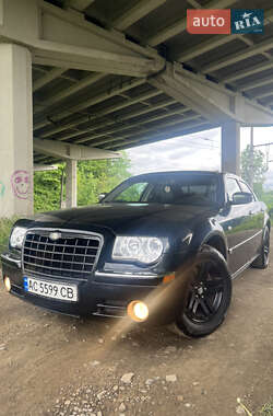 Седан Chrysler 300C 2005 в 