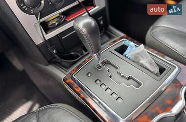 Седан Chrysler 300C 2008 в 