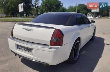 Седан Chrysler 300C 2004 в 