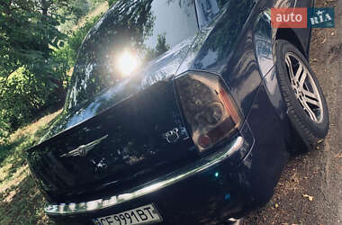 Седан Chrysler 300C 2005 в 