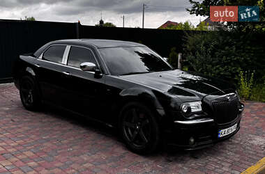 Седан Chrysler 300C 2004 в 