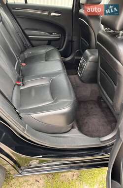 Седан Chrysler 300C 2017 в 