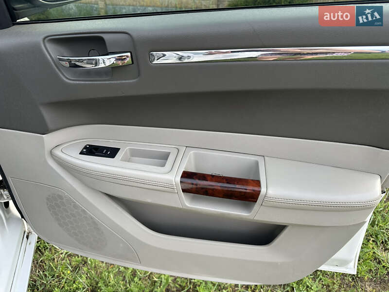 Седан Chrysler 300C 2008 в Харькове фото 25 Седан Chrysler 300C 2008 в Харькове