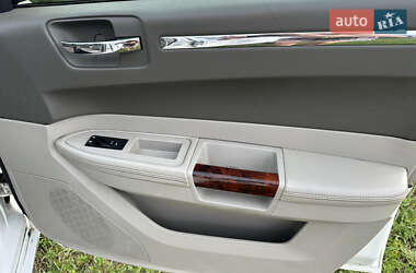 Седан Chrysler 300C 2008 в 