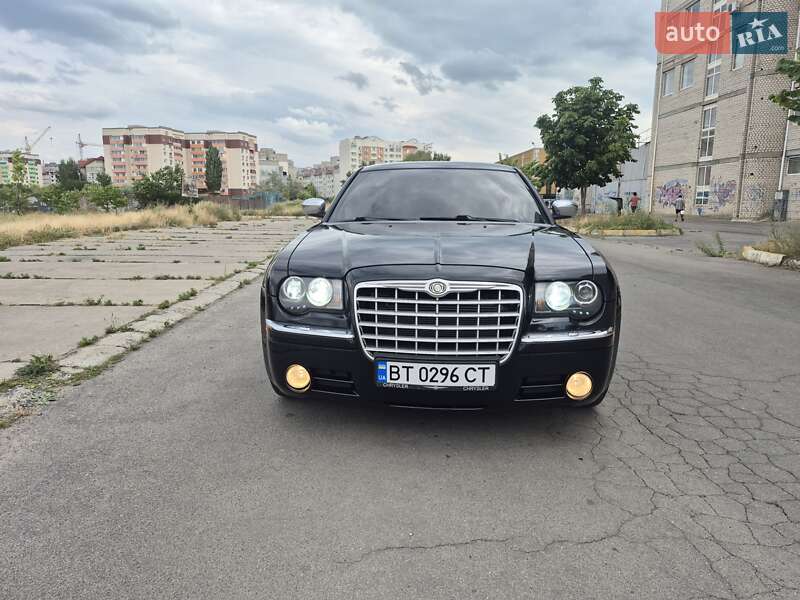 Седан Chrysler 300C 2005 в Херсоне