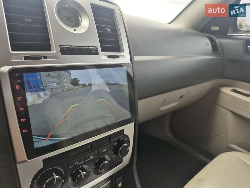 Седан Chrysler 300C 2005 в Херсоне
