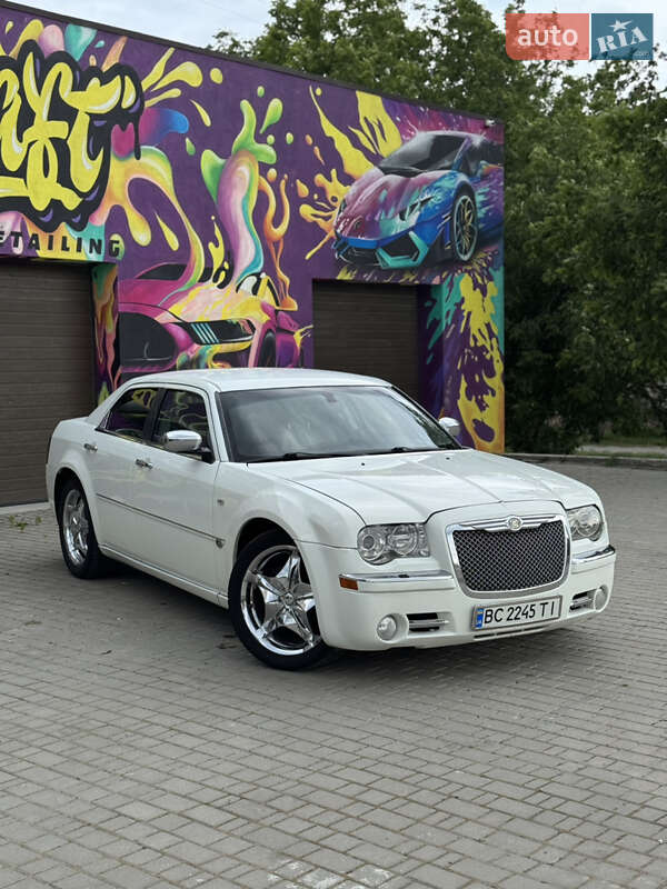 Седан Chrysler 300C 2004 в 