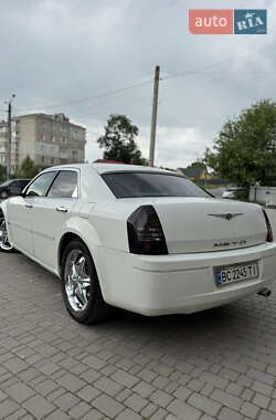 Седан Chrysler 300C 2004 в 