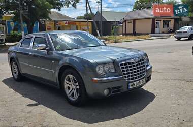 Седан Chrysler 300C 2006 в Черноморске