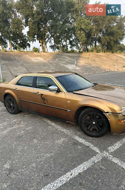 Седан Chrysler 300C 2005 в 