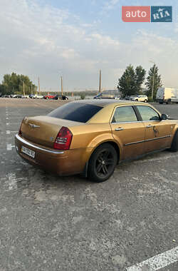 Седан Chrysler 300C 2005 в 