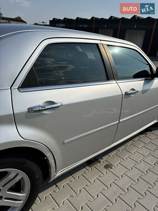 Седан Chrysler 300C 2005 в Вінниці