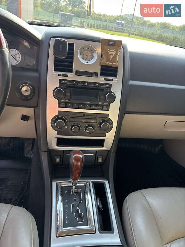 Седан Chrysler 300C 2005 в Вінниці