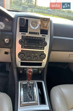 Седан Chrysler 300C 2005 в 