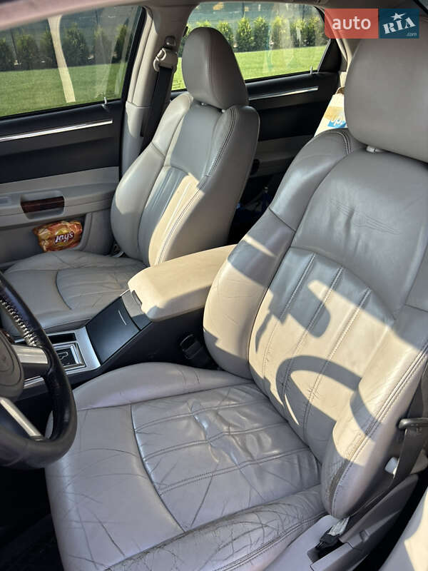 Седан Chrysler 300C 2005 в Вінниці