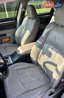 Седан Chrysler 300C 2005 в 