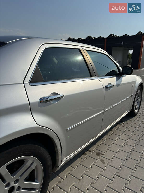 Седан Chrysler 300C 2005 в Вінниці