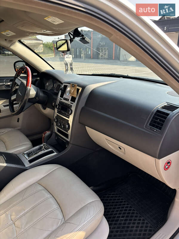 Седан Chrysler 300C 2005 в Вінниці