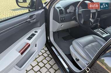 Седан Chrysler 300C 2006 в 