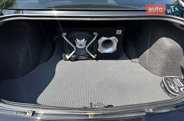 Седан Chrysler 300C 2006 в 