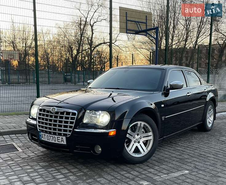 Седан Chrysler 300C 2007 в Івано-Франківську