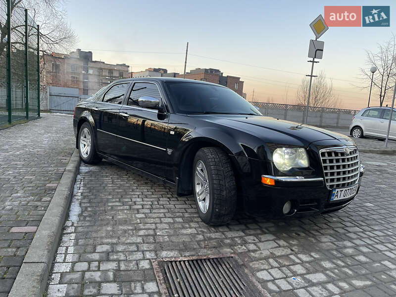 Седан Chrysler 300C 2007 в Івано-Франківську