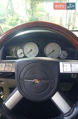 Седан Chrysler 300C 2004 в 