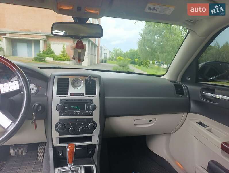 Седан Chrysler 300C 2006 в Хмельницком фото 26 Седан Chrysler 300C 2006 в Хмельницком