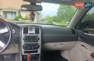 Седан Chrysler 300C 2006 в 