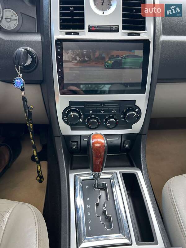 Седан Chrysler 300C 2006 в Косове фото 7 Седан Chrysler 300C 2006 в Косове