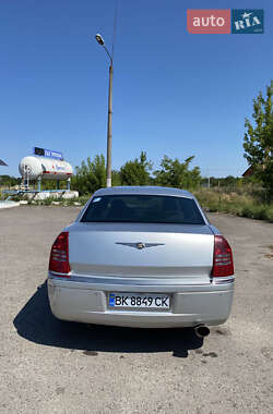 Седан Chrysler 300C 2005 в 