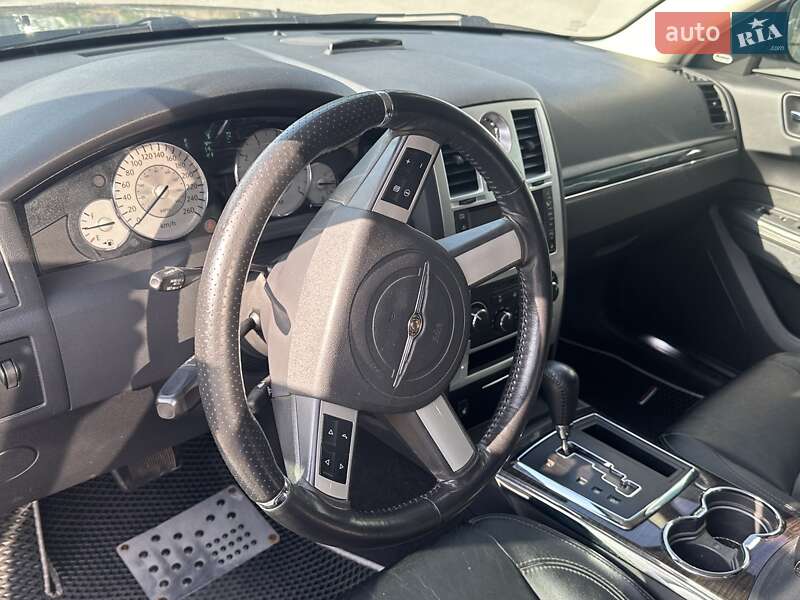 Седан Chrysler 300C 2009 в Запорожье