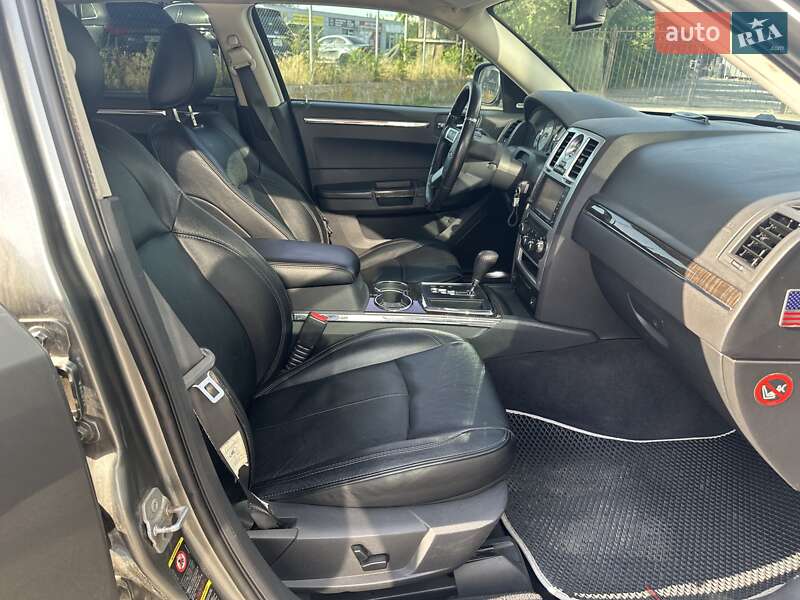 Седан Chrysler 300C 2009 в Запорожье