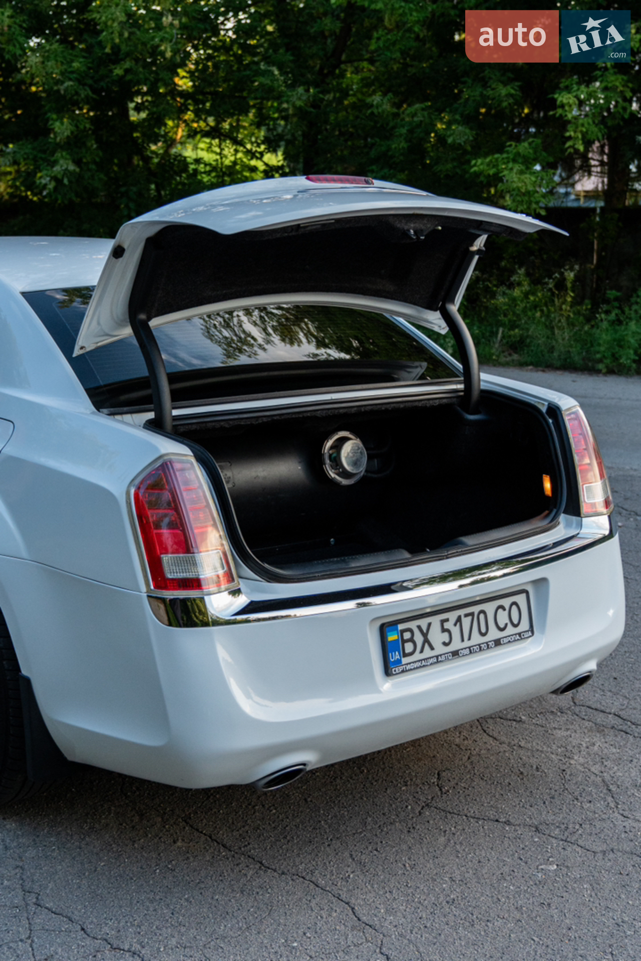 2014 Chrysler 300C - мініатюра 18