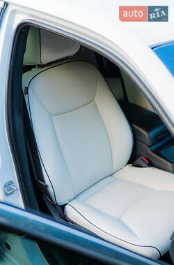 Седан Chrysler 300C 2014 в 