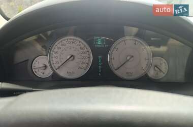 Седан Chrysler 300C 2006 в 