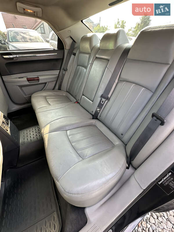 Седан Chrysler 300C 2007 в Ивано-Франковске