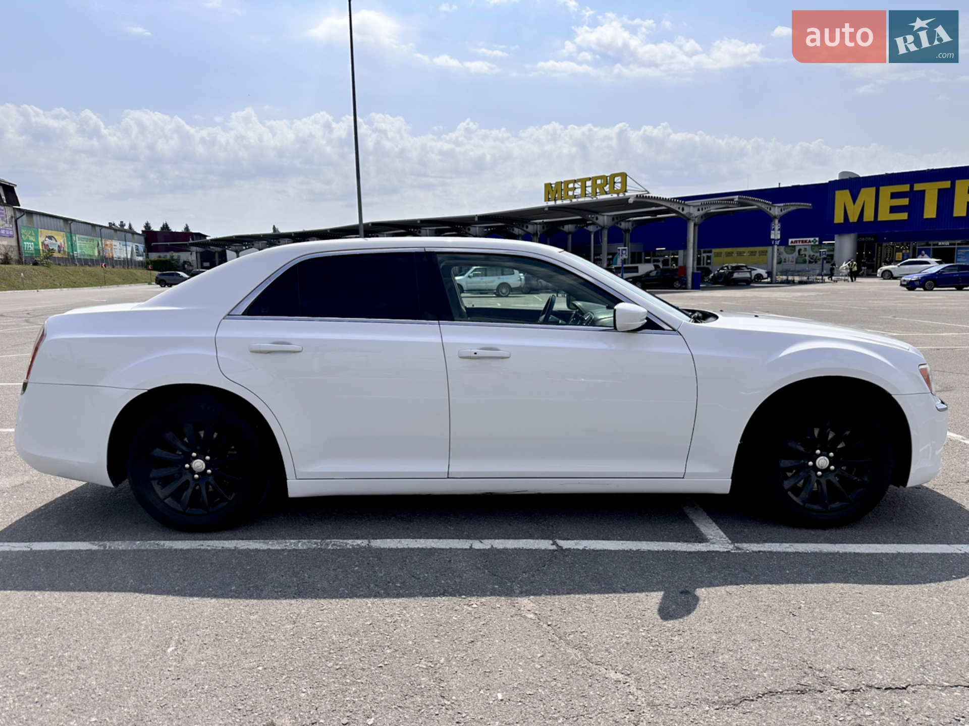 2014 Chrysler 300C - мініатюра 6