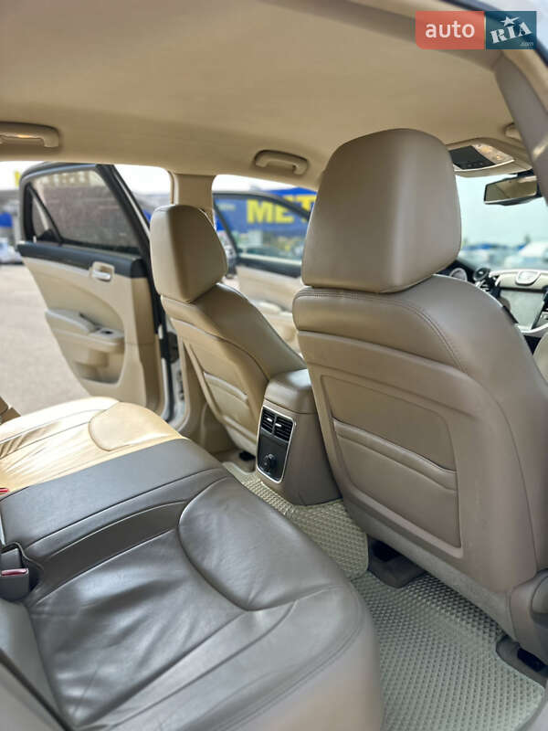 Седан Chrysler 300C 2014 в Вінниці