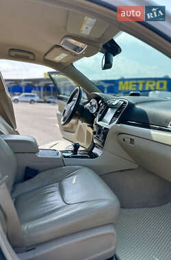 Седан Chrysler 300C 2014 в 