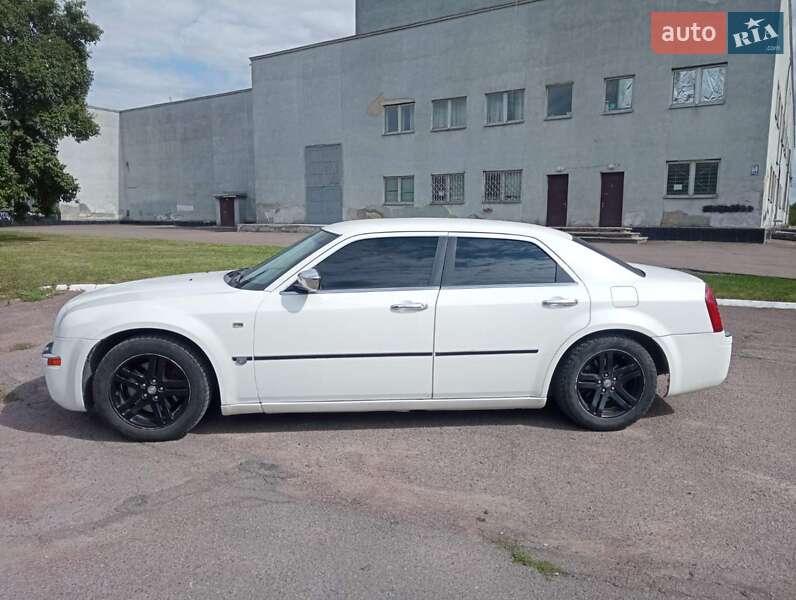 Седан Chrysler 300C 2005 в Ровно фото 4 Седан Chrysler 300C 2005 в Ровно
