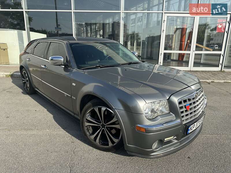 Универсал Chrysler 300C 2009 в 